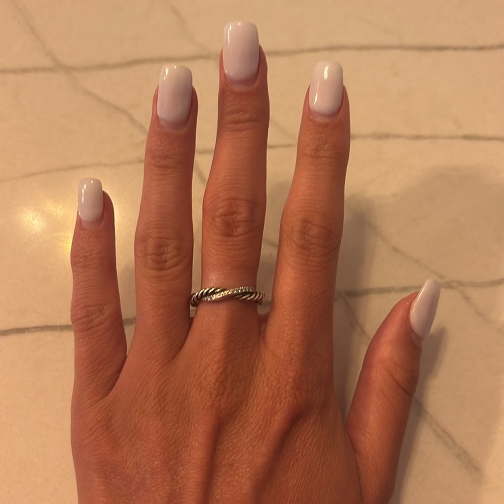 David Yurman Petite Infinity Band Ring - Picture 3 of 4